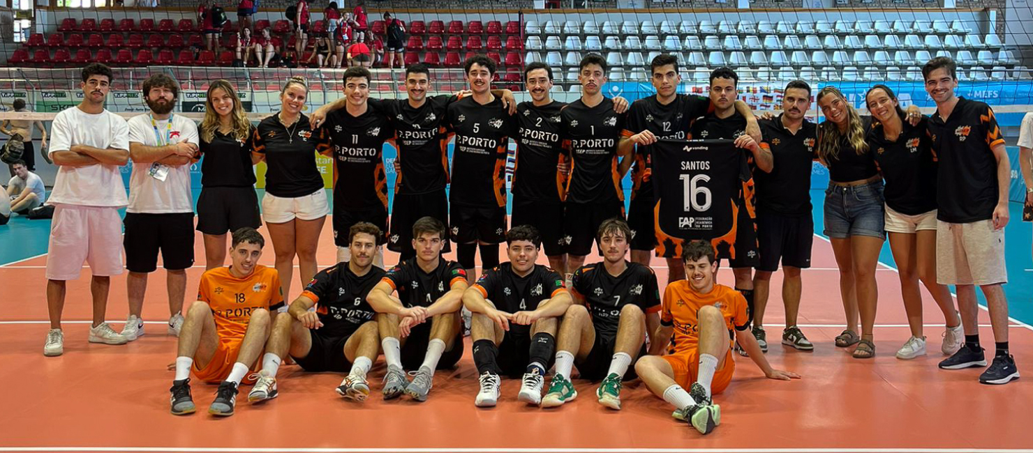 Equipa de voleibol masculino da aeISEP participa nos Jogos Europeus Universitários
